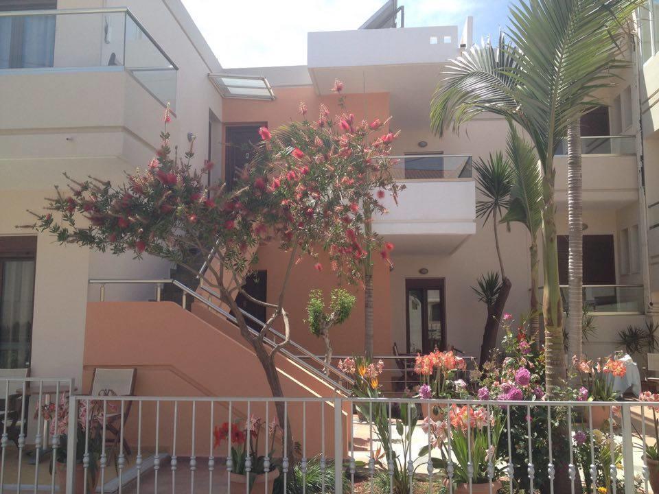 Kallitsakis Beach Aparthotel Platanias  Exterior photo